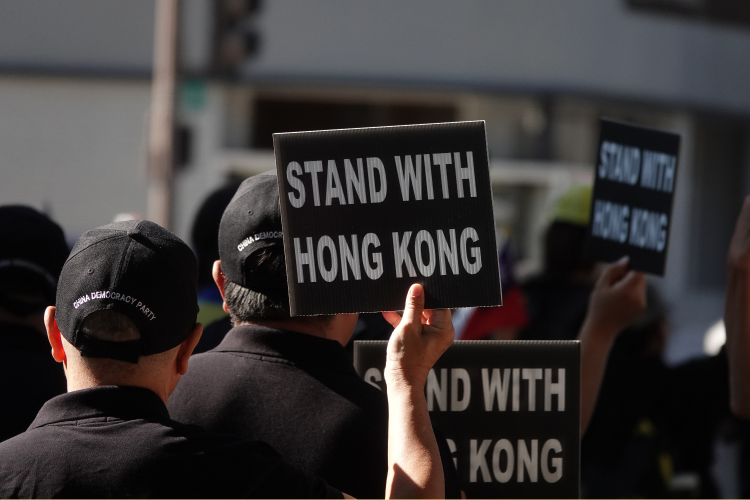 « Hong Kong : l’organe de l’ONU chargé des droits humains demande la fin de la répression antisyndicale » : extrait du bulletin d’information de la Confédération Syndicale Internationale – Aout 2022